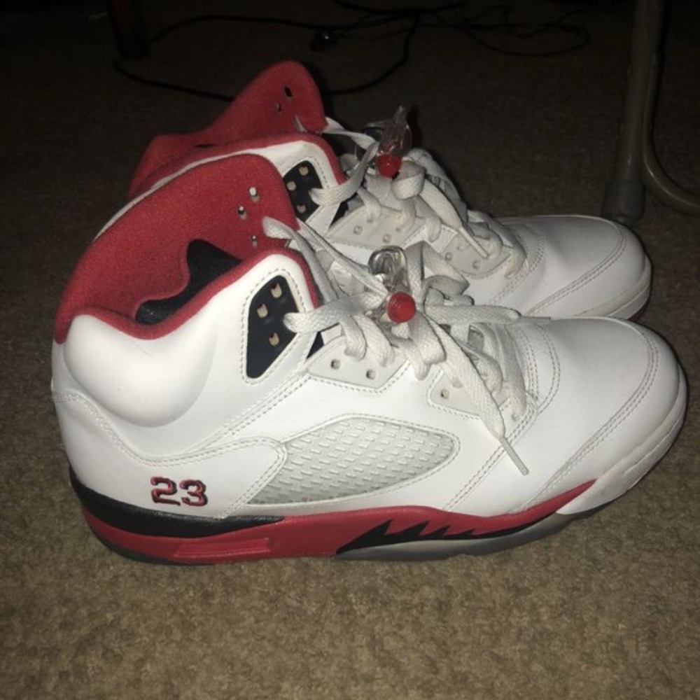 Jordan retro 5 fire red “2013 release”